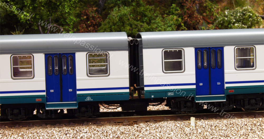 Carriages coupling distance